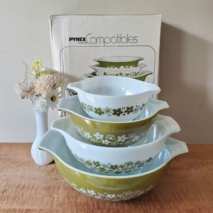 Pyrex compatibles 4 piece vintage bowl set 440-1 Spring Blossom series